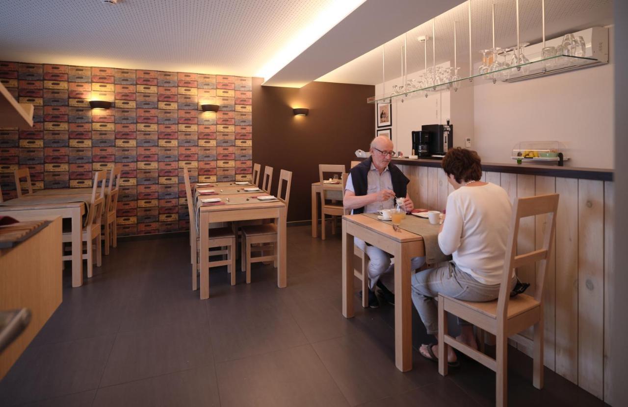 Le 24 Hotel Spa Bagian luar foto