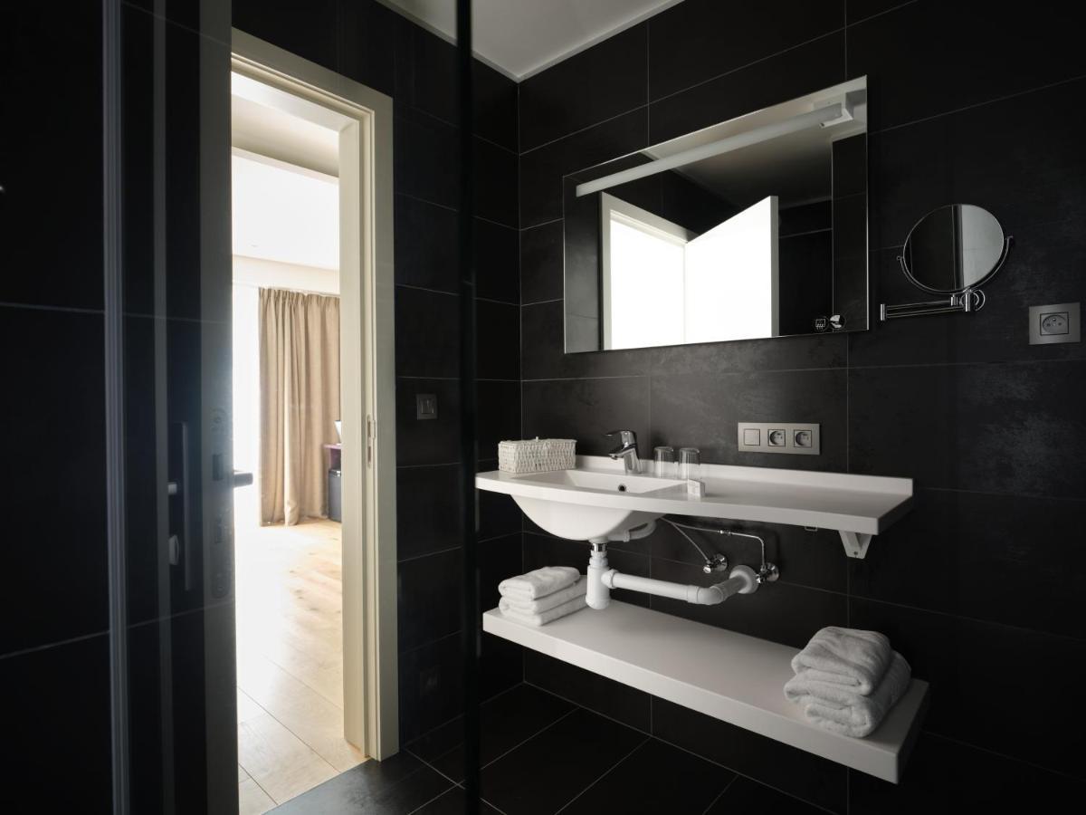 Le 24 Hotel Spa Bagian luar foto