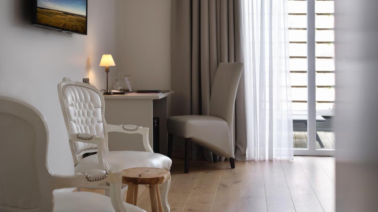 Le 24 Hotel Spa Bagian luar foto